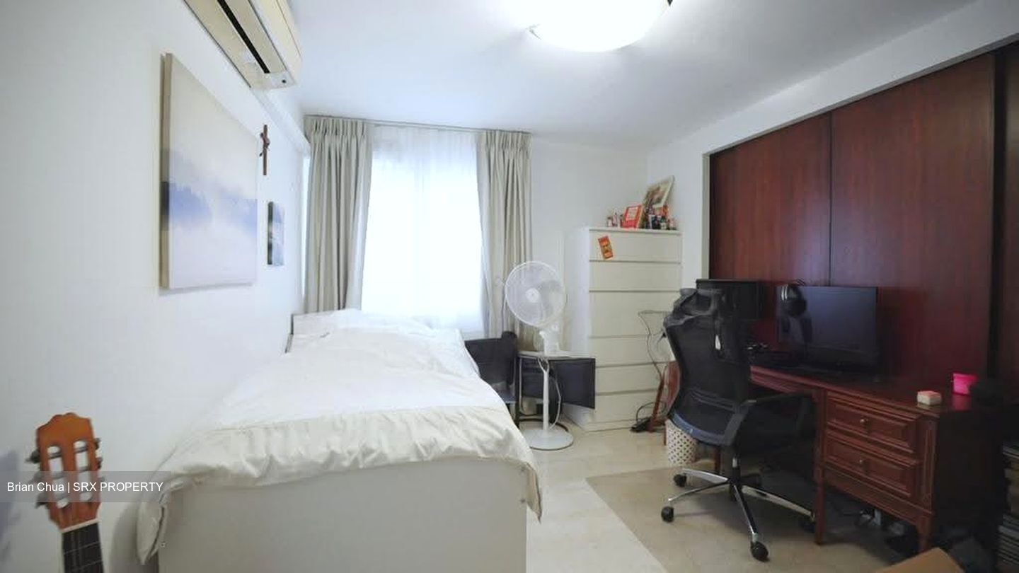Beaverton Court (D10), Condominium #635102541